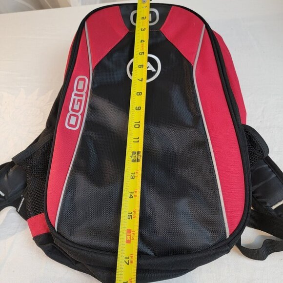 OGIO x EA SPORTS Backpack - Red and Black - Great Condition! - Picture 12 of 13